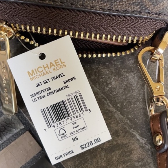 Michael Kors Jet Set Travel Large Travel CONTINENTAL Wristlet-Wallet Brown - Picture 11 of 11
